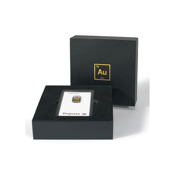 Gift box for a gold lenser under blister, aurum