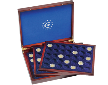 COFFRET NUMISMATIQUE VOLTERRA TRIO DE LUXE, POUR CHACUN 35 PIÈCES DE 2 € SOUS CAPSULES - pieces-et-monnaies.com